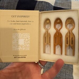 Fiona Franchimon hair accessories